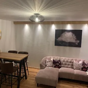  Apartment Lisl
